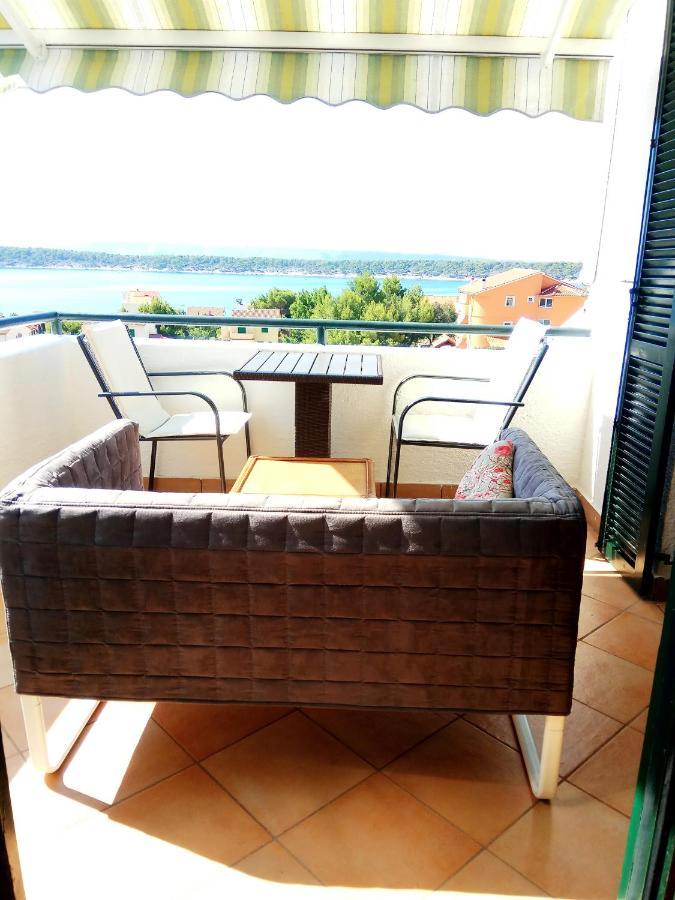 Apartment Apoksiomen Barbat na Rabu Kültér fotó